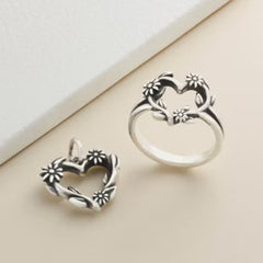 Flowering Vines Heart Charm