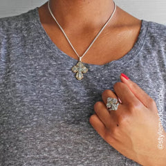 La Vida Nueva Cross Pendant