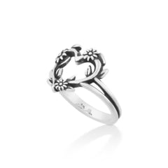 Flowering Vines Heart Ring