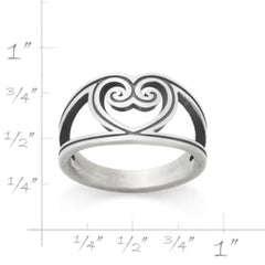 Traced Lines Heart Ring